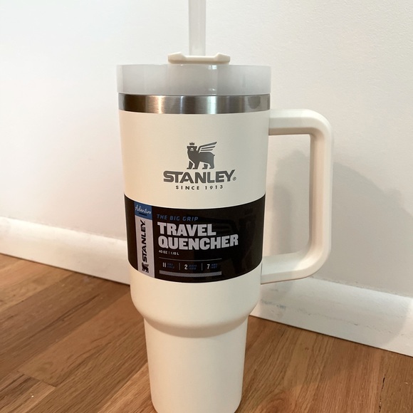 Stanley adventure quencher travel tumbler 40 oz cream color